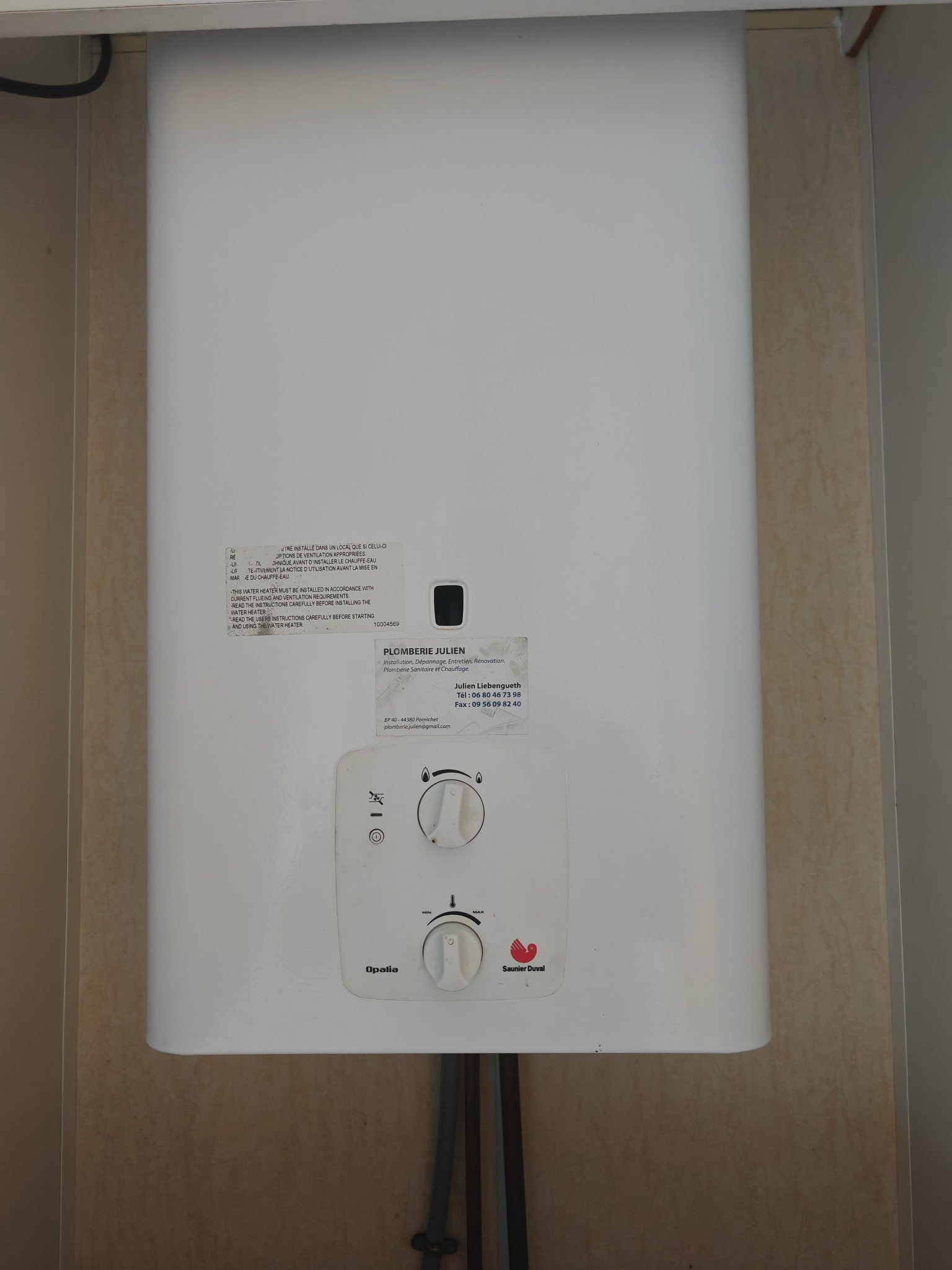 Chauffe-eau gaz Saunier Duval Opalia installé par un plombier chauffagiste